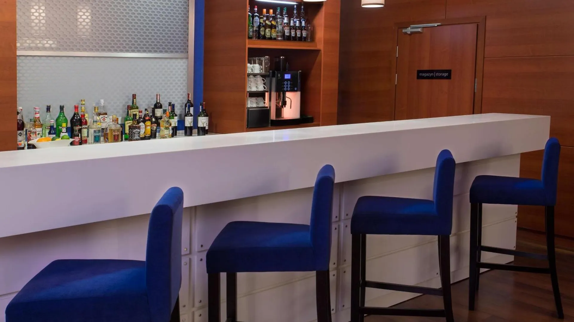 Hotel Hampton By Hilton Gdansk Airport 3*,  Polonia